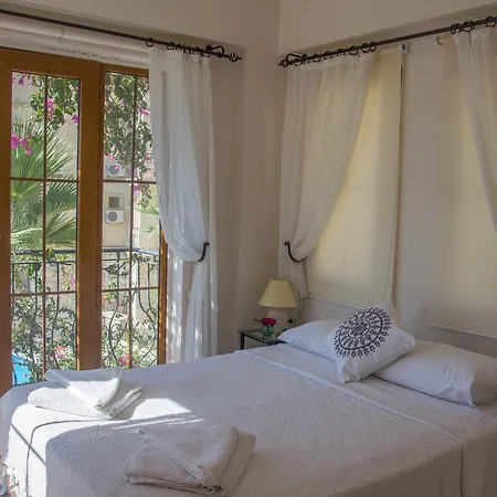 Hatice Sultan מלון דירות *