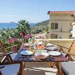 Hotel apartamentowy Hatice Sultan Kalkan